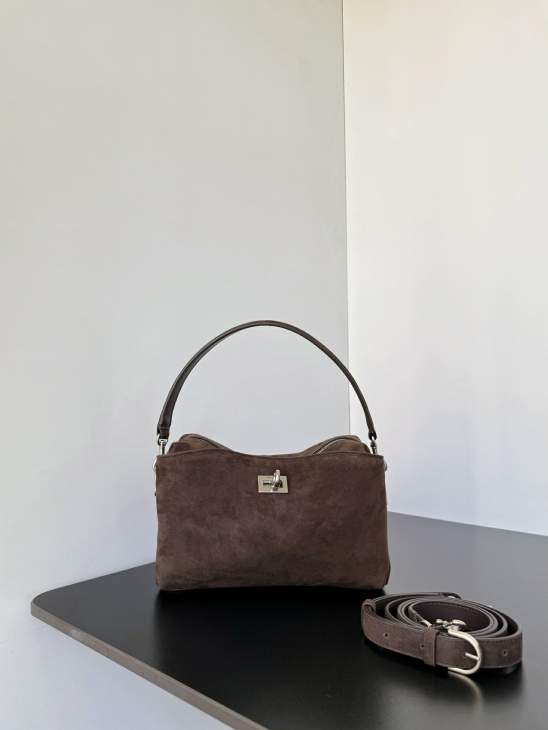 Picture of Balenciaga Handbags _SKUfw216749363fw